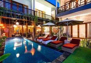 Nyuh Gading Home Stay