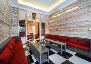Nyuh Gading Home Stay