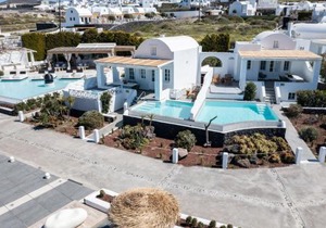 Oia Sunset Villas