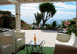 On a private beach, comfortable seafront villa, exceptional location