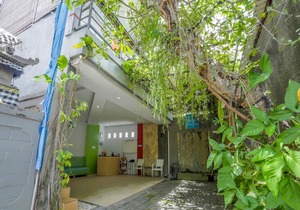 OYO 3852 Valomia Guest House