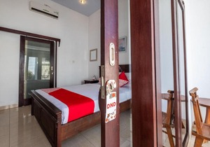 OYO 915 Villa Sari
