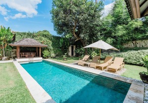 Peaceful 4BR Villa In The HEART Of Seminyak - ONLY 4Min Drive To Seminyak Square