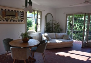 Quiet, Stylish and bright open-plan apartment 2/4 p - town centre