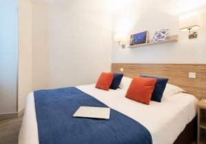 Résidence Pierre & Vacances Premium Port-Prestige **** - Apartment for 4 people - 1 bedroom - Whirlpool bath - Spacious terrace - Air-conditioned - Harbour view