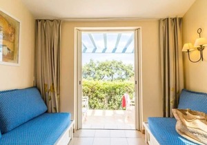 Résidence Pierre & Vacances Les Restanques du Golfe de Saint Tropez - Apartment for 5 people - 1 bedroom - Terrace or balcony