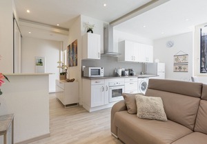 RARE ! One bedroom apartment on the Place Nationale with parking and AC