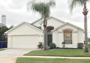 Renovated Waterfront 3Bd/2B Home 20min to Disney, Universal and Shops