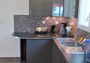 Sainte Maxime, villa of 160m2 with pool, sea view (sea 200m), landscaped garden