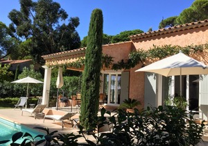 Sainte Maxime, villa of 160m2 with pool, sea view (sea 200m), landscaped garden