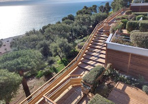 Sea view apartment *