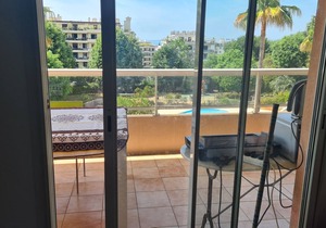 Sea view apartment on the heights of Nice