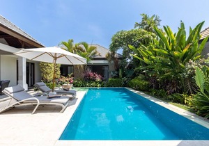 Seven Kejora - Beachfront Estate Sanur