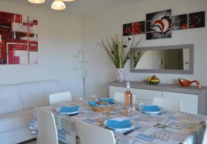 Spacieux 3 pièces avec terrasse, piscine et garage, à 2 pas de la plage – Saint Raphaël - FR-1-226A-274