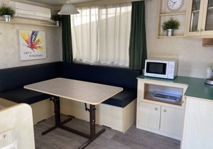 Spacious mobile home, with veranda, on the family camping Paradiso