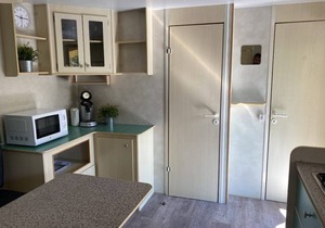 Spacious mobile home, with veranda, on the family camping Paradiso
