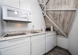 STUDIO 01 - Lake Sumner