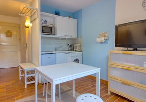 Studio 4 beds + Parking + Pool GOLFE JUAN