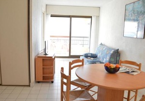 Studio cabine pour 4 avec terrasse, près de Port Fréjus - FR-1-226A-249