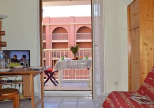Studio calme et central à Saint Aygulf, plage à 300m, marché provençal à pied, 3 couchages. - FR-1-226A-107