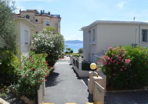Studio climatisé proche plage, commerces et gare avec balcon, parking et wifi - FR-1-466A-5