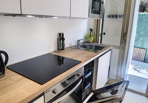 Superb 3-room RDJ just a stone's throw from the beaches 295L