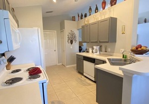 The Berkley Retreat – 3BR Home with Private Pool near Disney