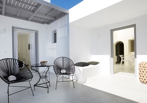 Traditional Villa with Private Heated Pool