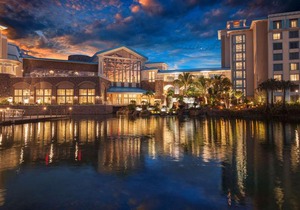 Universal's Loews Sapphire Falls Resort