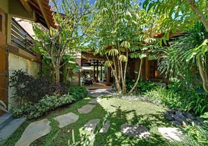 Unlock Lower Rate 7BR villa by the beach, Seminyak