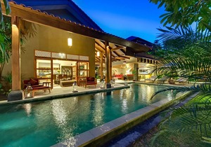 Unlock Lower Rate 7BR villa by the beach, Seminyak