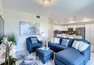 Updated Condo, 5 mi to Disney, On-site Water Park!