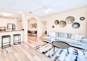 Upstay 2BR Condo w Pool/Hot Tub—Near Disney