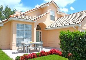 Ventura Place Country Club Home