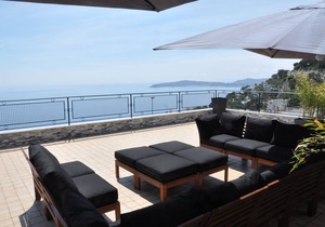 Villa SKYLINE Enjoy 360 ˚ panoramic view between the sea and the Alpes!