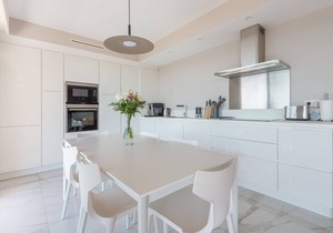 Villefranche Bay View - sleeps 5 guests in 2 bedrooms and a luxury sofa bed