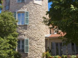 Cours Massena | Antibes Old Town