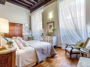 Simonetta | Lucca Historical Center