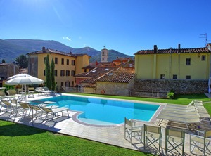 Rental Swimming | Santa Maria del Giudice