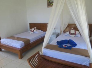 Frangipani Inn Restaurant | Seraya