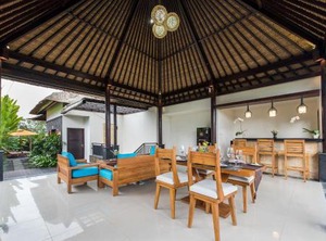 Villa Cendrawasih | Taro
