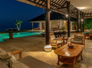 Villa Staff Boattrip | Dencarik