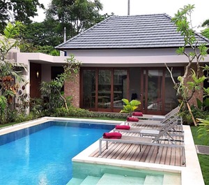 Kejora Beachfront Villa Denpasar 