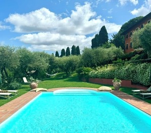 Tenuta La Chiusa Schnautzer Lucca 
