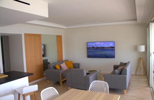 Villeneuve Loubet Beach Apartment | 06AO - Superbe appartement avec vue mer exceptionnelle