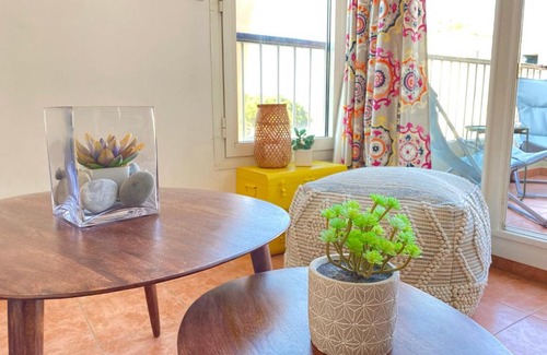 Antibes City Centre Apartment | 06L - Port Prestige - 4 pers - pool - private parking