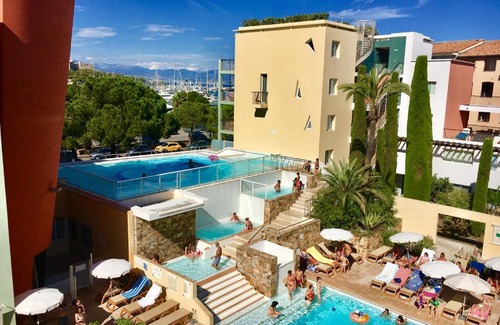 Antibes City Centre Apartment | 06L - Port Prestige - 4 pers - pool - private parking