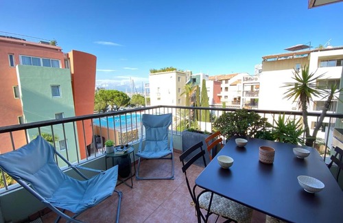 Antibes City Centre Apartment | 06L - Port Prestige - 4 pers - pool - private parking