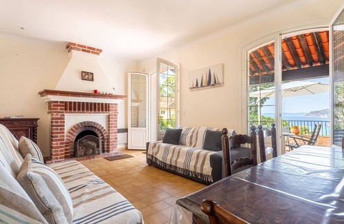 Le Rayol House | 100 m² House ∙ 1 bedroom ∙ 8 guests
