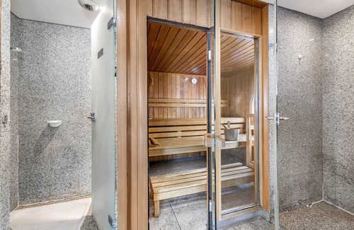 Old Town Apartment | 100 m² Apartment ∙ 2 bedrooms ∙ 4 guests